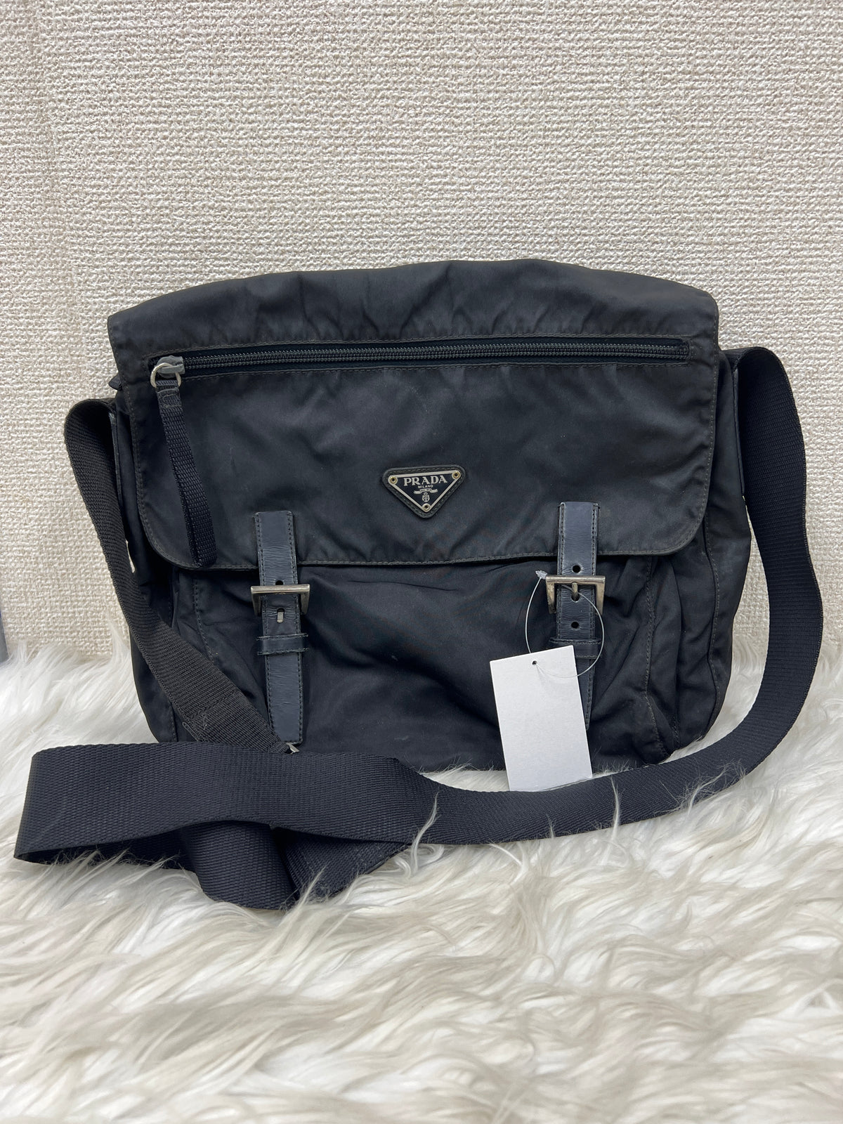 Prada Black Shoulder Bags A-18595