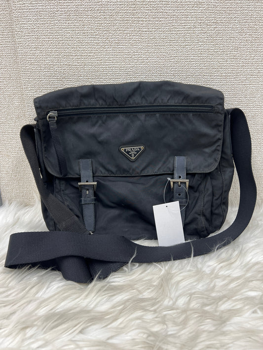 Prada Black Shoulder Bags A-18595