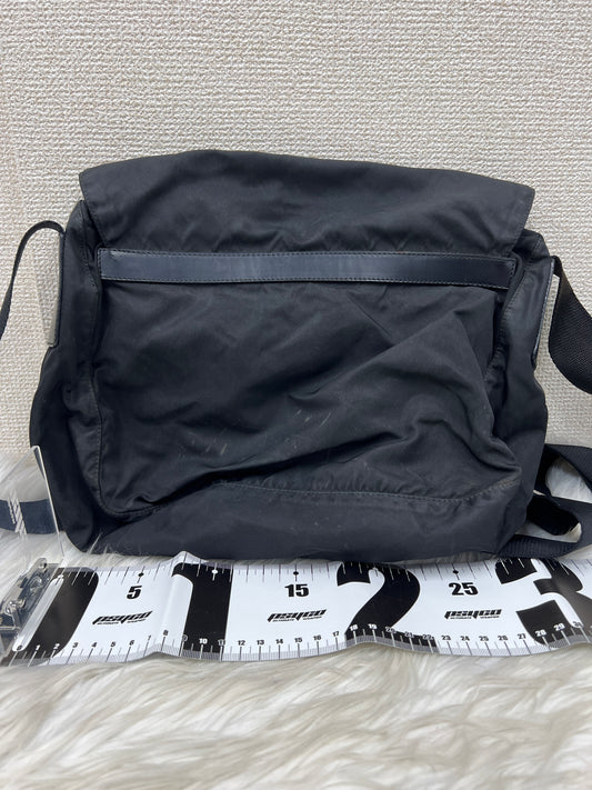 Prada Black Shoulder Bags A-18595