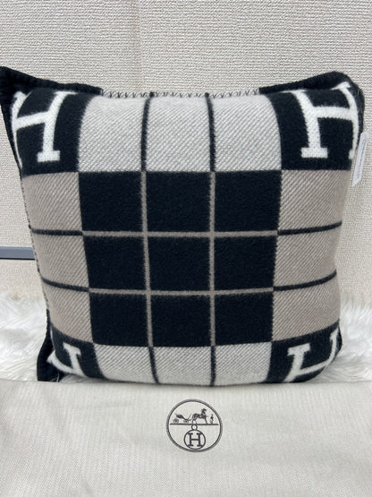 Hermes Black A-18643