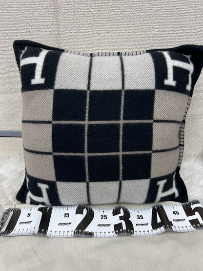 Hermes Black A-18643