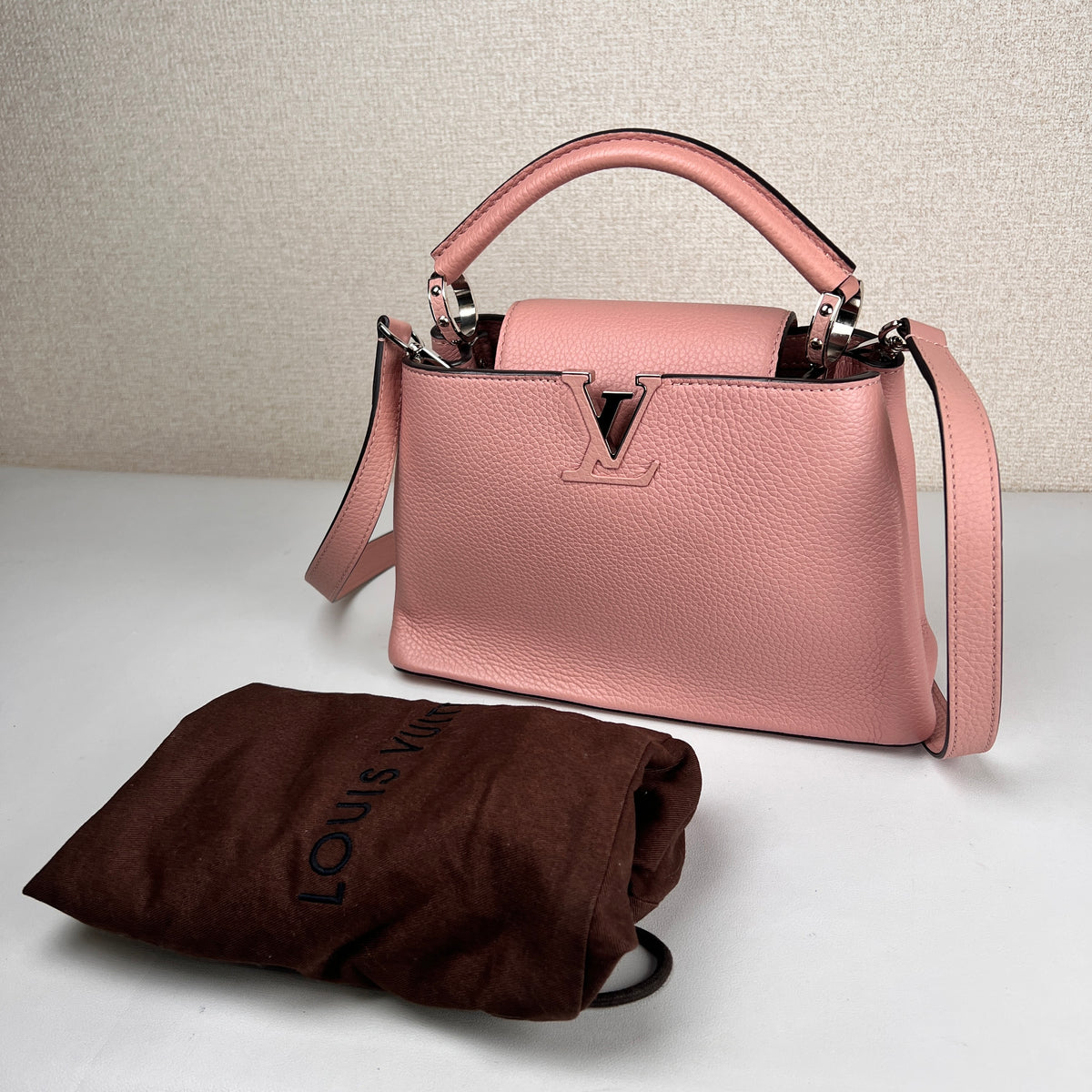 Louis Vuitton Pink Shoulder Bags A-18658