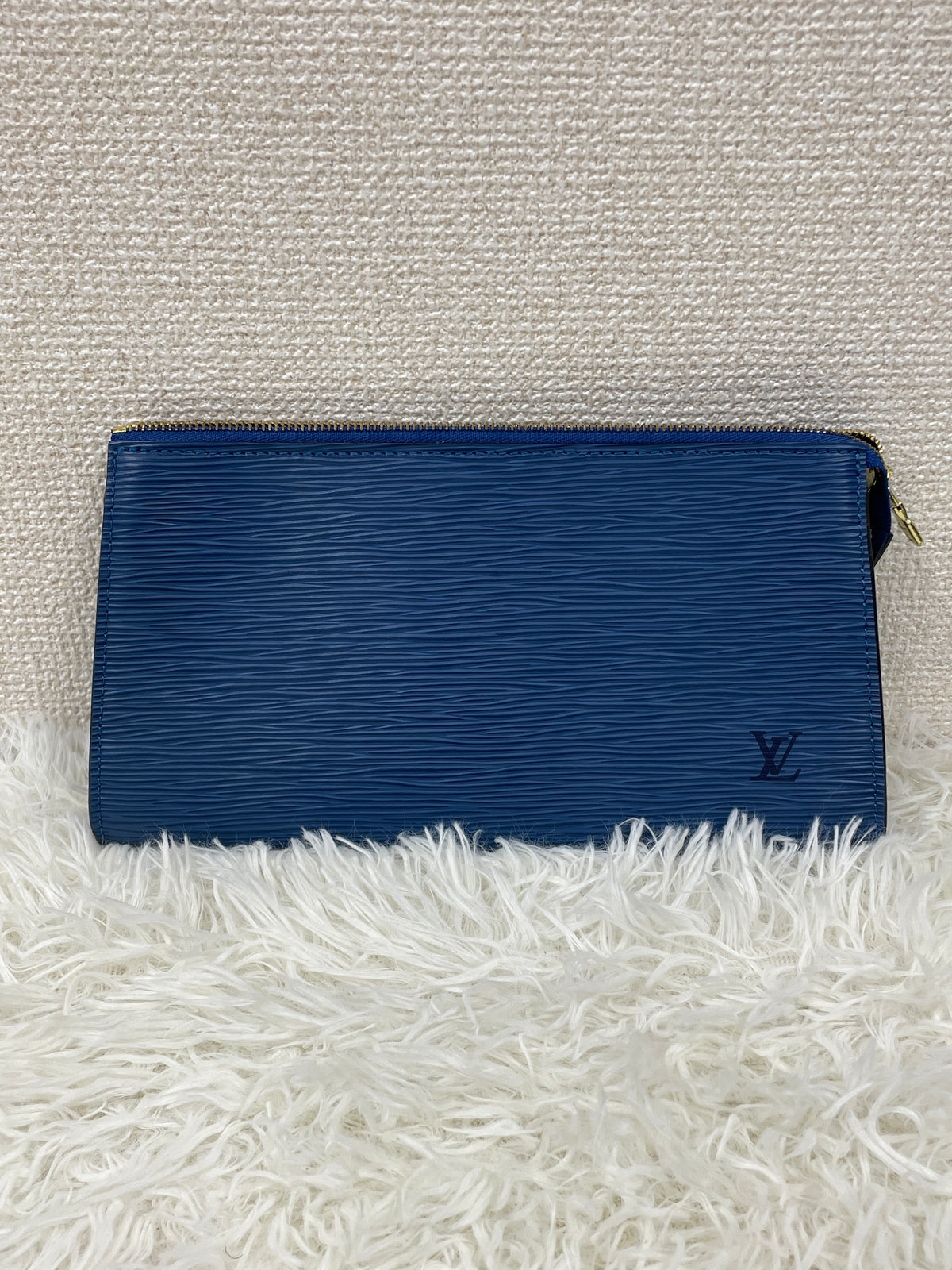 Louis Vuitton Blue Pouches A-18666