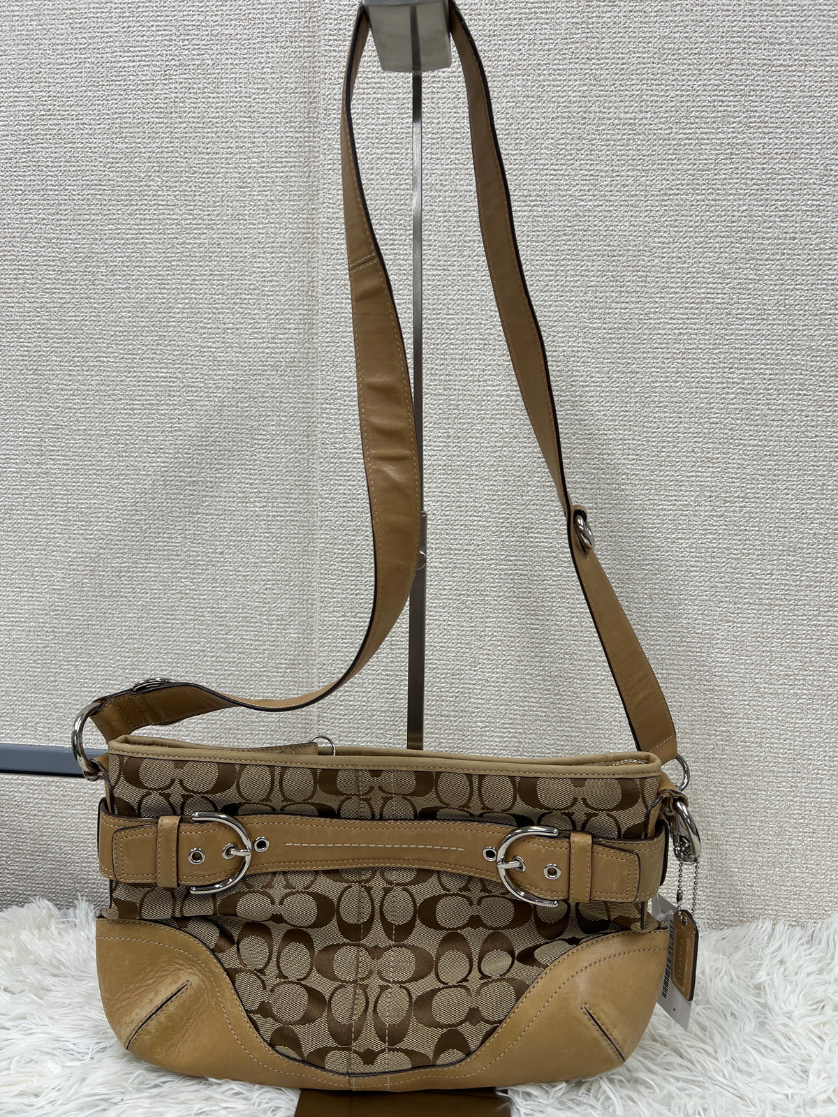 Coach Beige Shoulder Bags A-18695