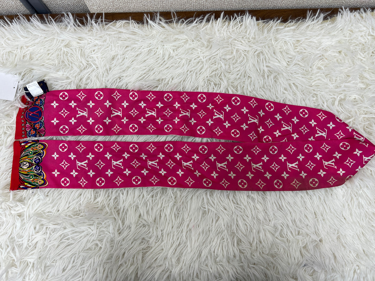 Louis Vuitton Multicolor Apparel A-18768
