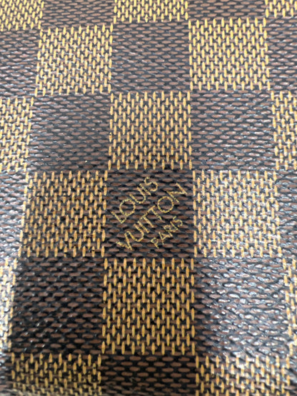 Louis Vuitton Brown Wallets A-18771