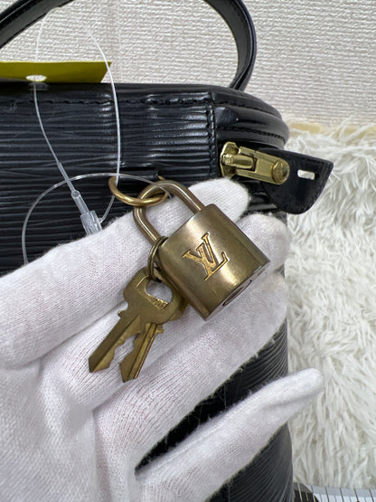 Louis Vuitton Black Handle Bags A-18774