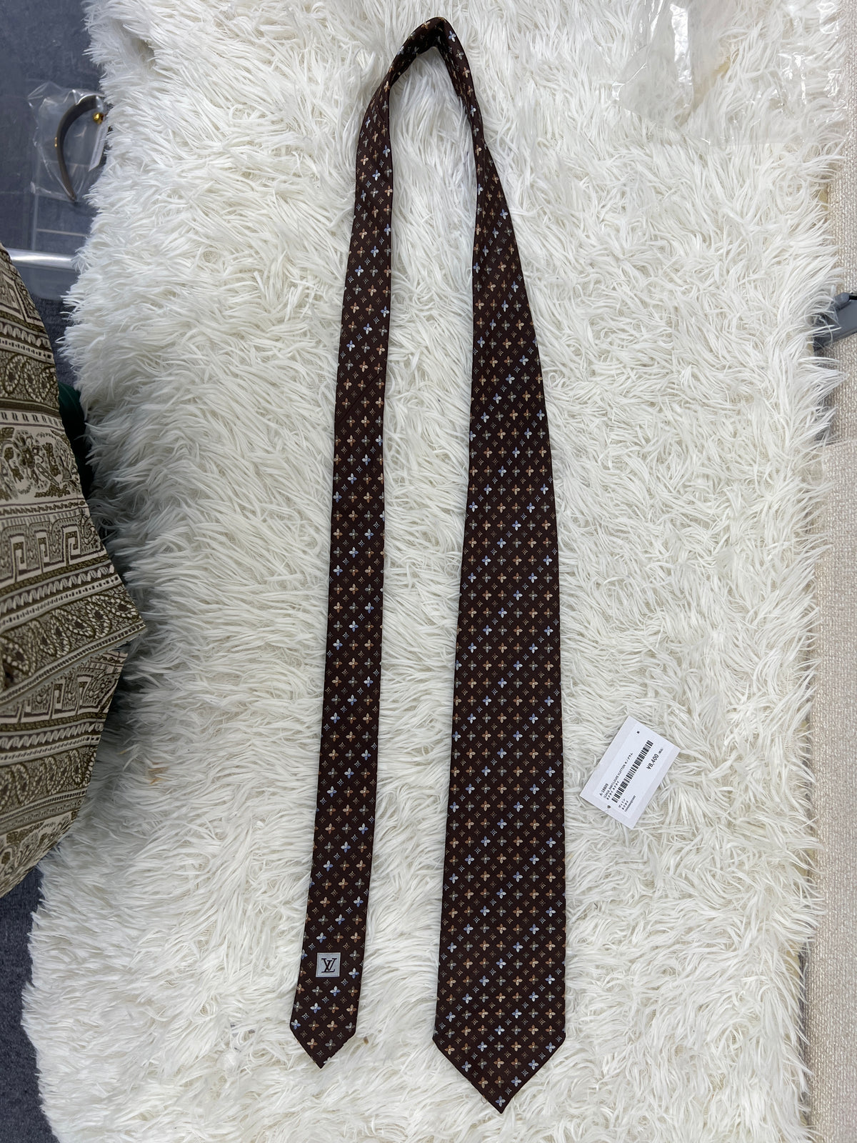 Louis Vuitton Brown A-18809