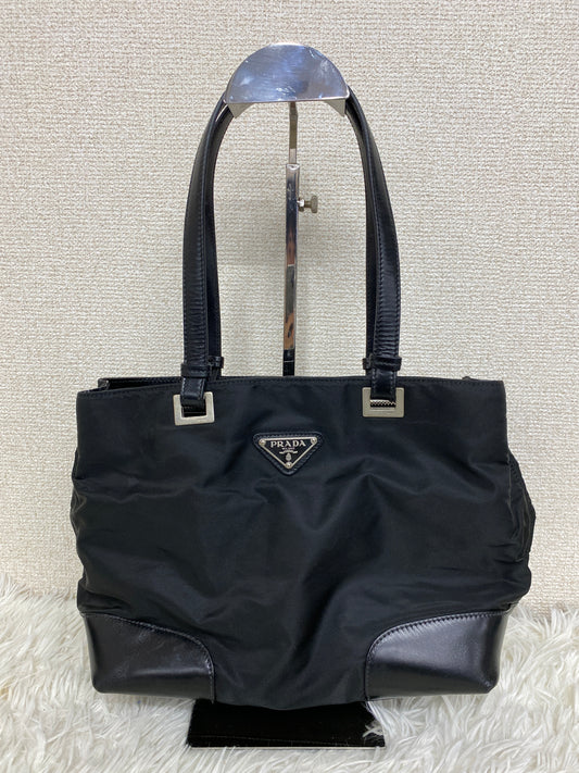 Prada Black Handle Bags A-18841