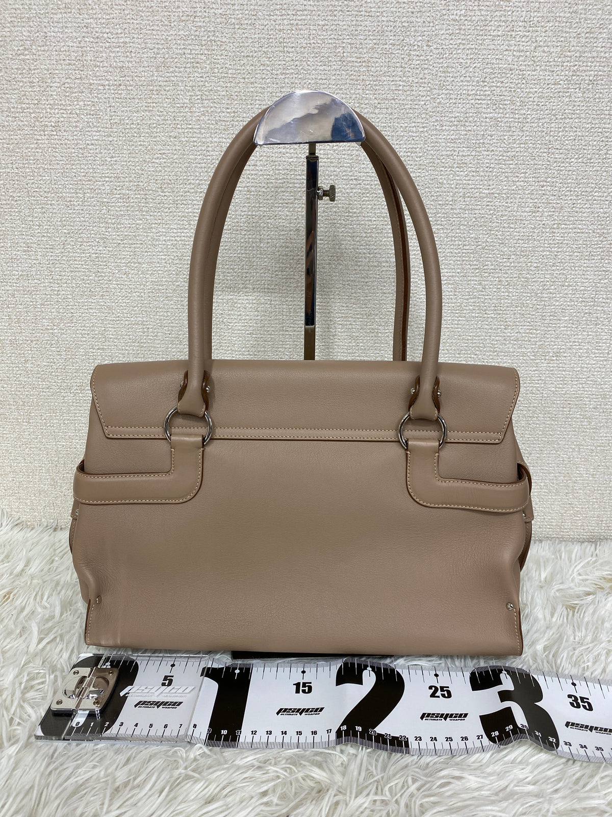 Ferragamo Pink Handle Bags A-18843