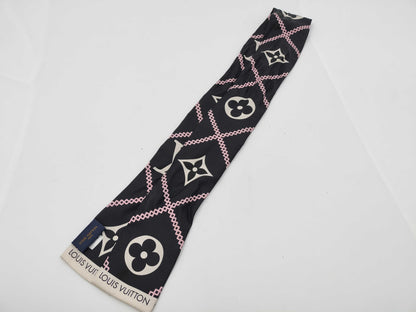 Louis Vuitton Black Scarves A-18849
