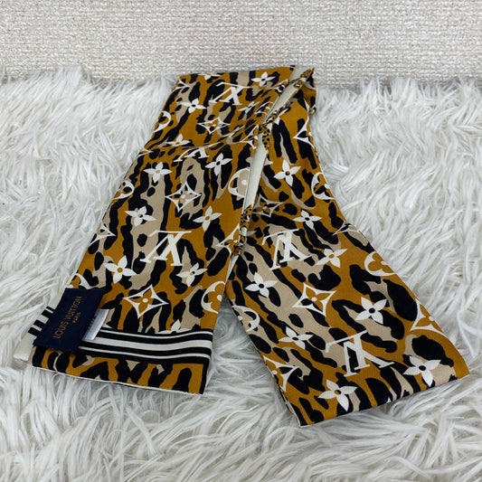 Louis Vuitton Scarves A-18850
