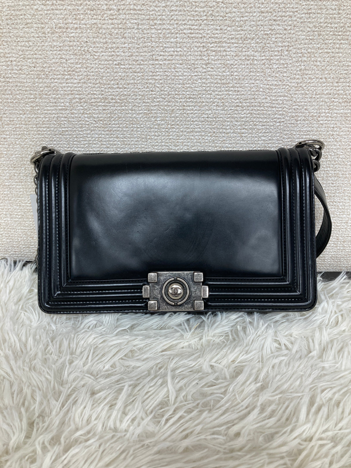 Chanel Black Shoulder Bags A-18865