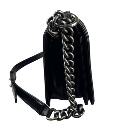 Chanel Black Shoulder Bags A-18865