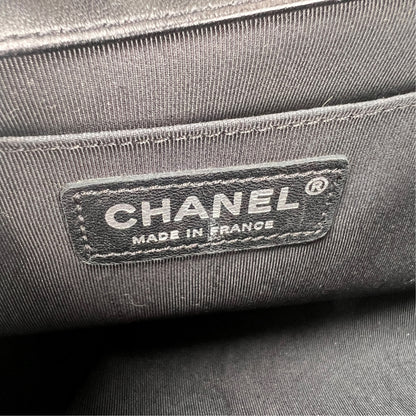 Chanel Black Shoulder Bags A-18865
