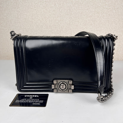 Chanel Black Shoulder Bags A-18865