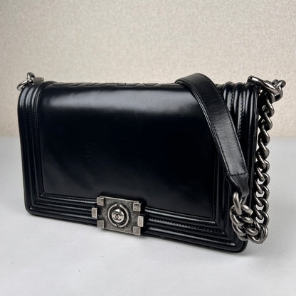 Chanel Black Shoulder Bags A-18865
