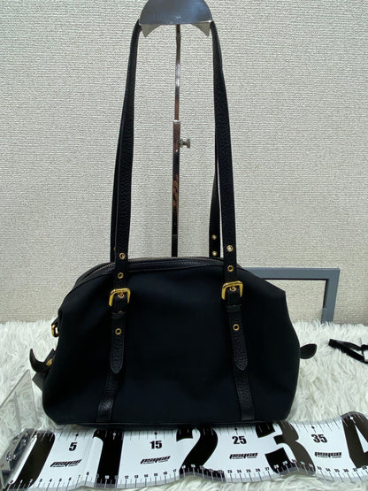 Prada Black Shoulder Bags A-18880