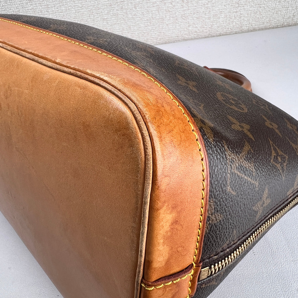 Louis Vuitton Brown Handle Bags A-18881
