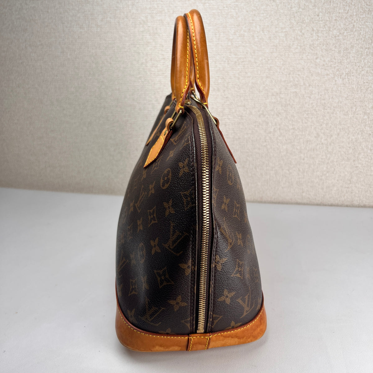 Louis Vuitton Brown Handle Bags A-18881