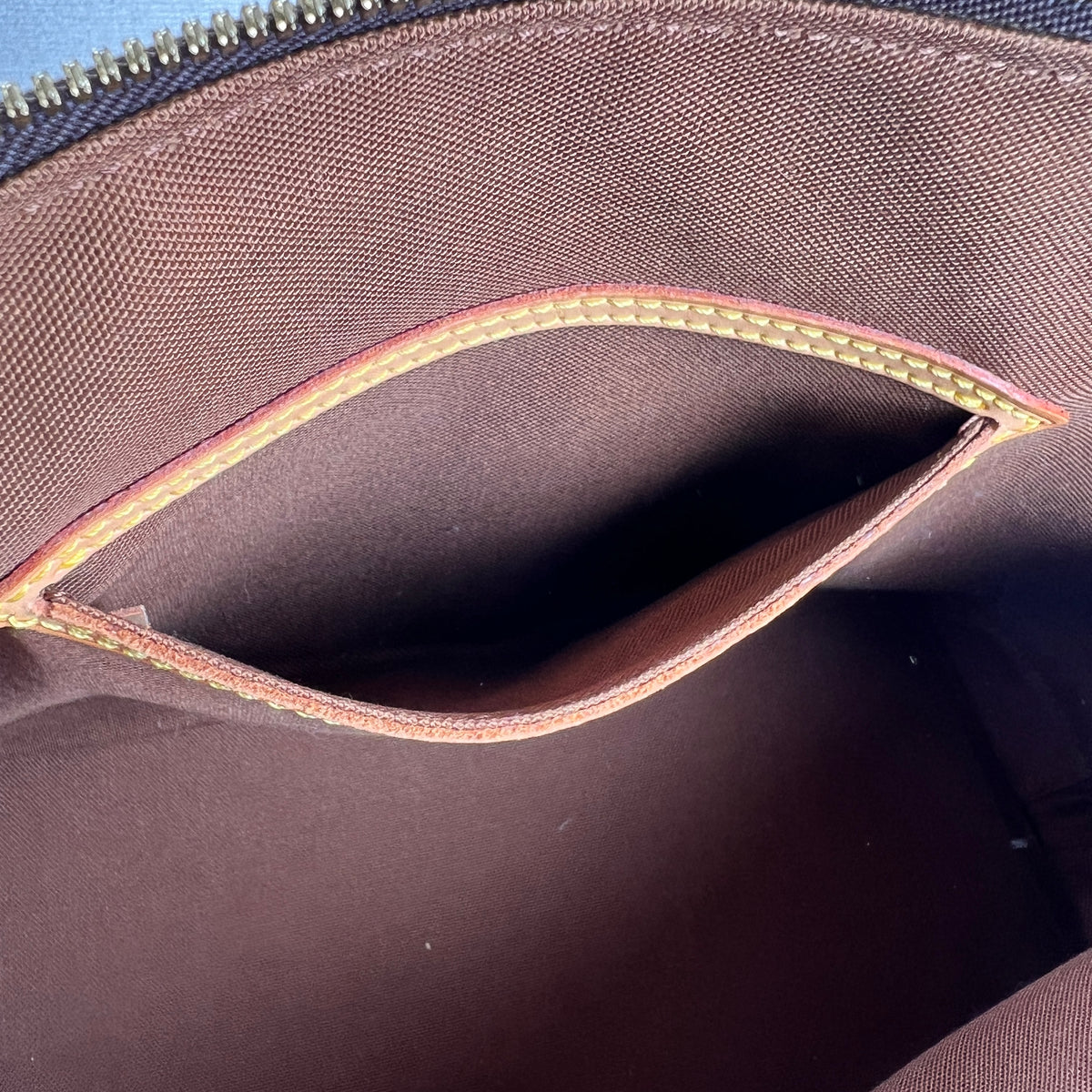 Louis Vuitton Brown Handle Bags A-18885