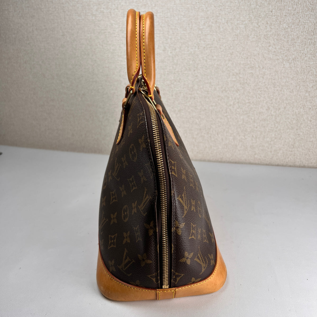 Louis Vuitton Brown Handle Bags A-18885