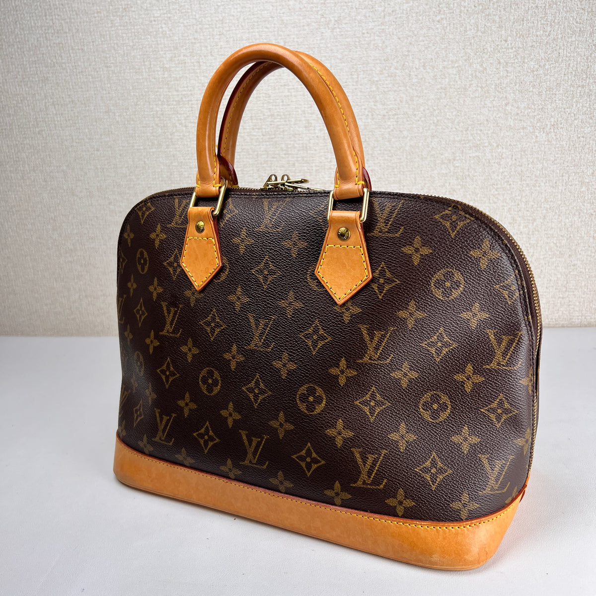 Louis Vuitton Brown Handle Bags A-18885