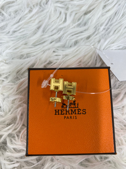 Hermes Gold Earrings A-18896