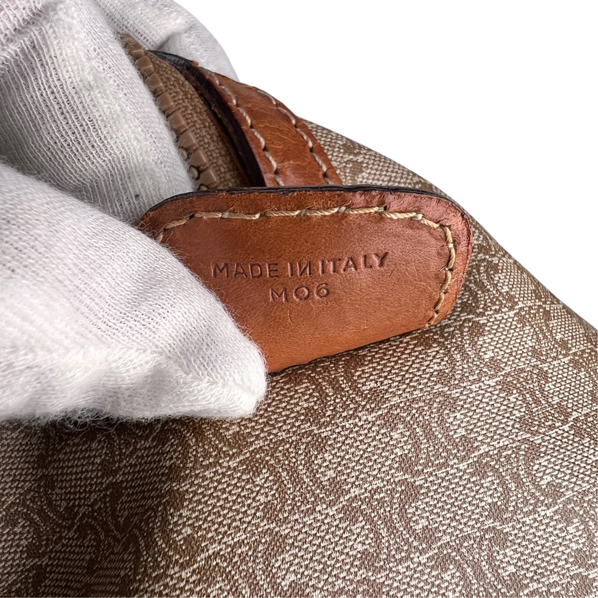 Celine Beige Handle Bags A-18901
