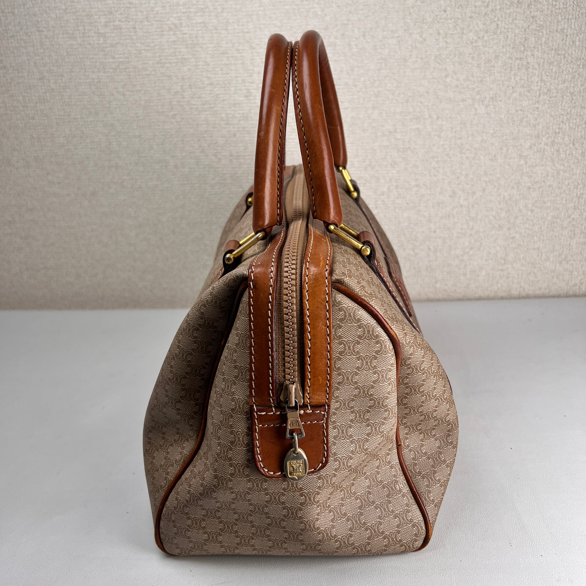 Celine Beige Handle Bags A-18901