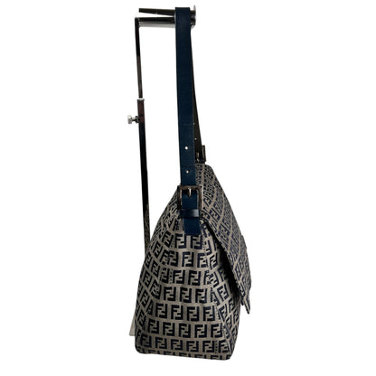 Fendi Navy Shoulder Bags A-18911