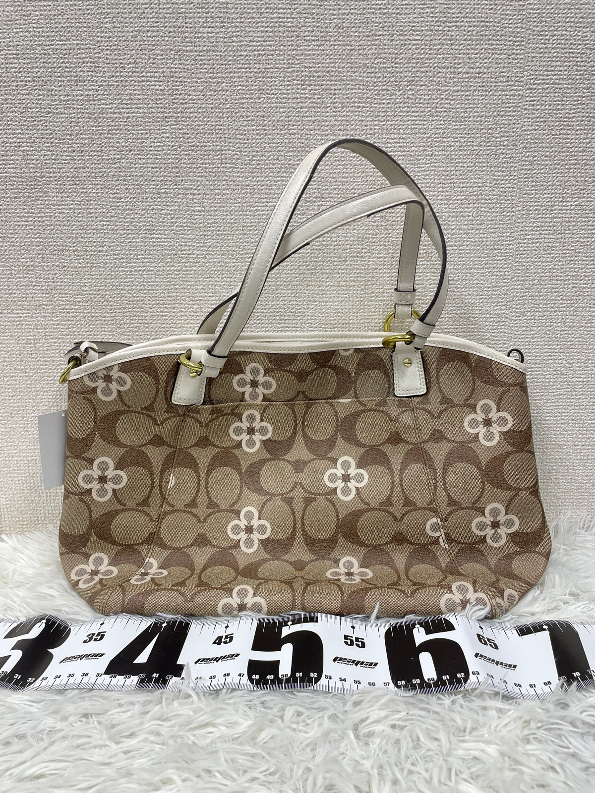 Coach Beige Shoulder Bags A-18917