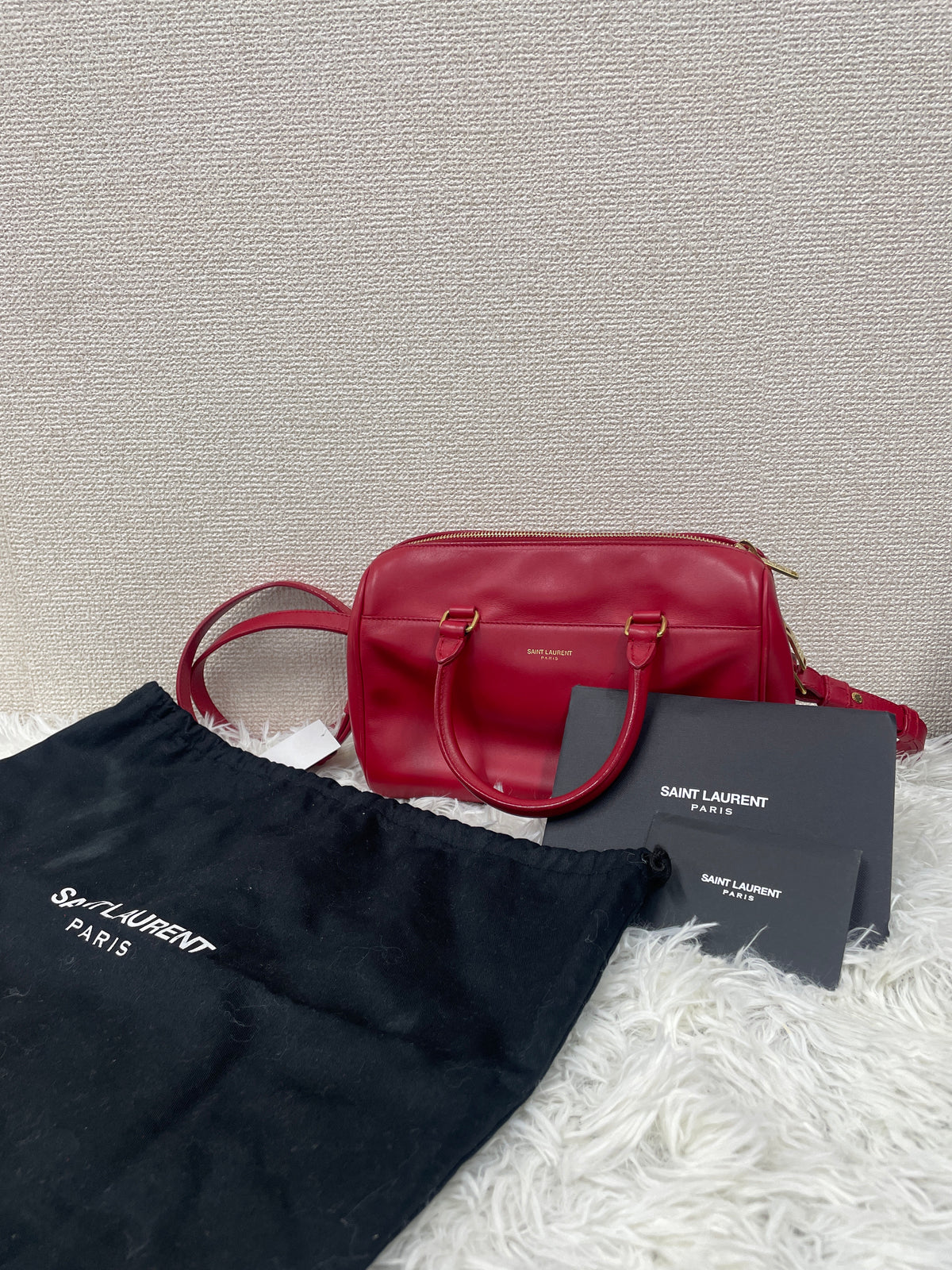 Saint Laurent Red Shoulder Bags A-18924