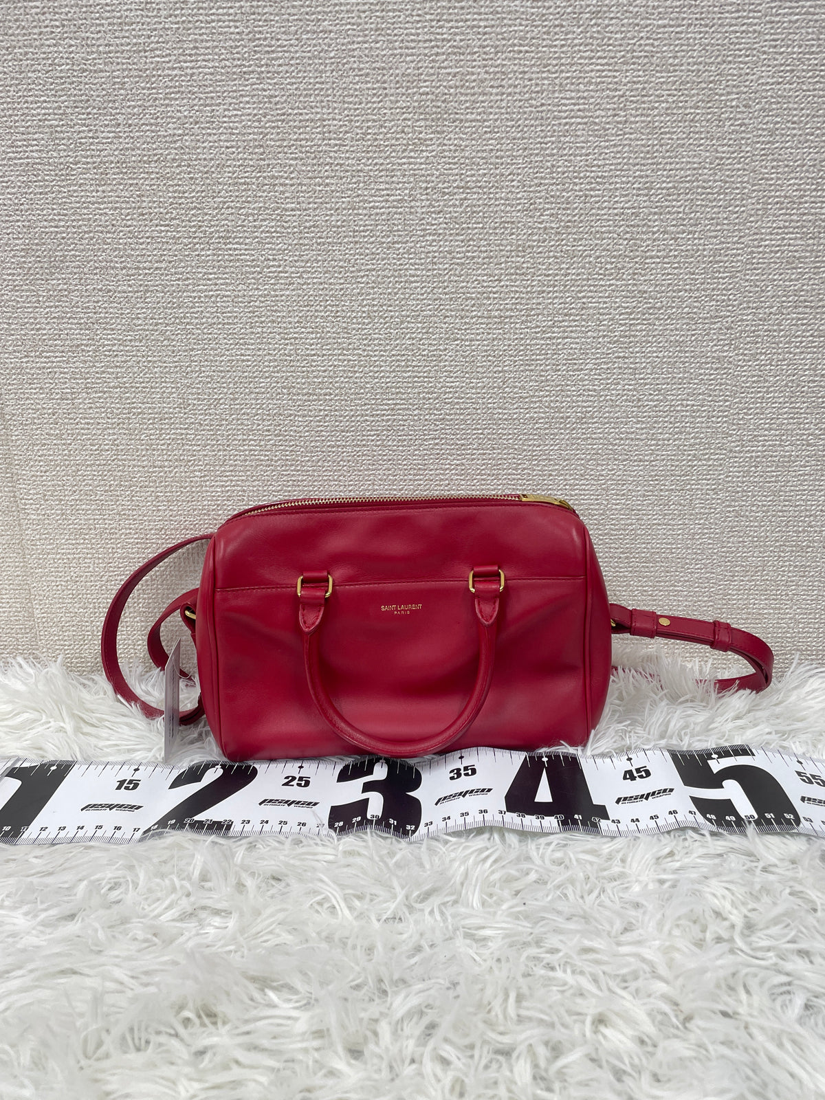 Saint Laurent Red Shoulder Bags A-18924