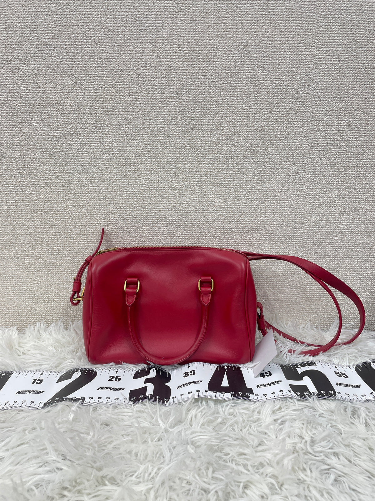 Saint Laurent Red Shoulder Bags A-18924