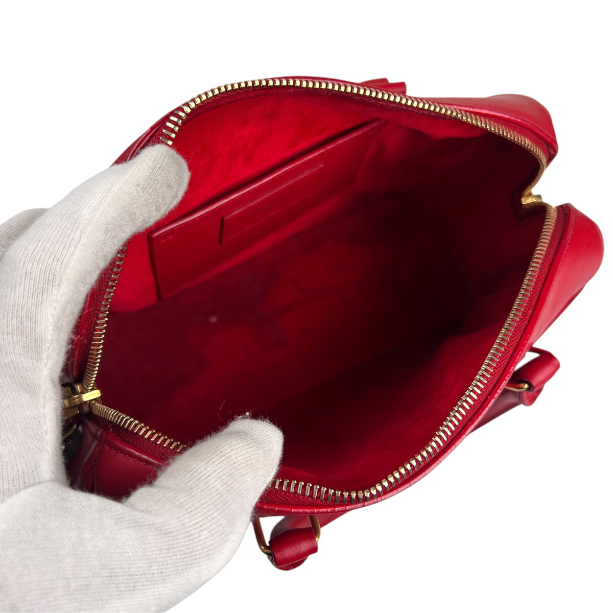 Saint Laurent Red Shoulder Bags A-18924