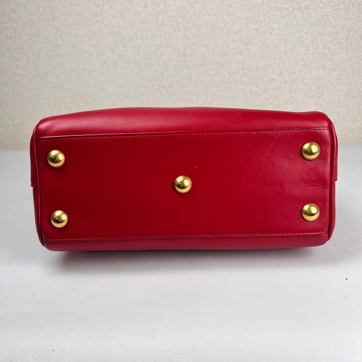 Saint Laurent Red Shoulder Bags A-18924
