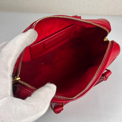 Saint Laurent Red Shoulder Bags A-18924
