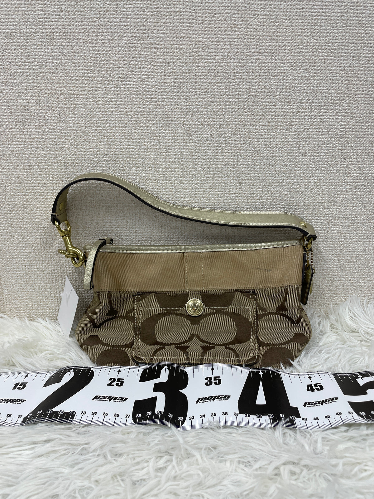 Coach Beige Shoulder Bags A-18925
