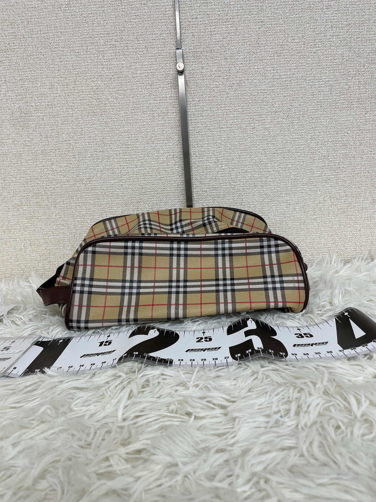 Burberry Beige Handle Bags A-18926