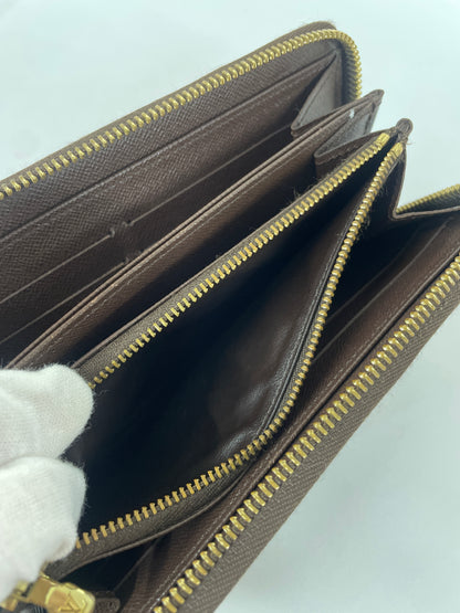 Louis Vuitton Brown Wallets A-18951