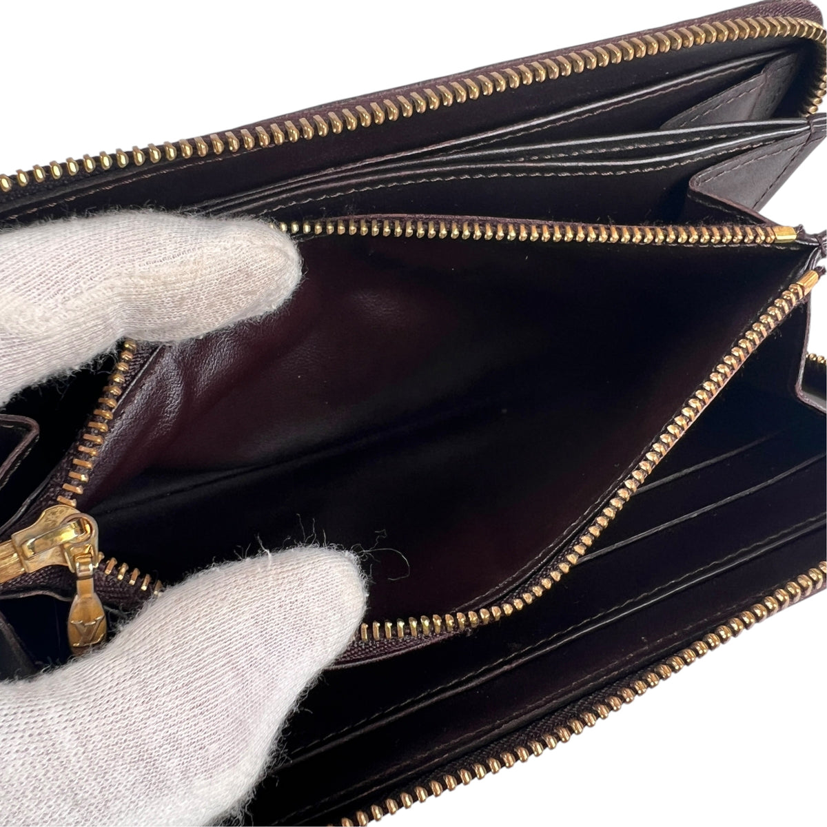 Louis Vuitton Bordeaux Wallets A-18953