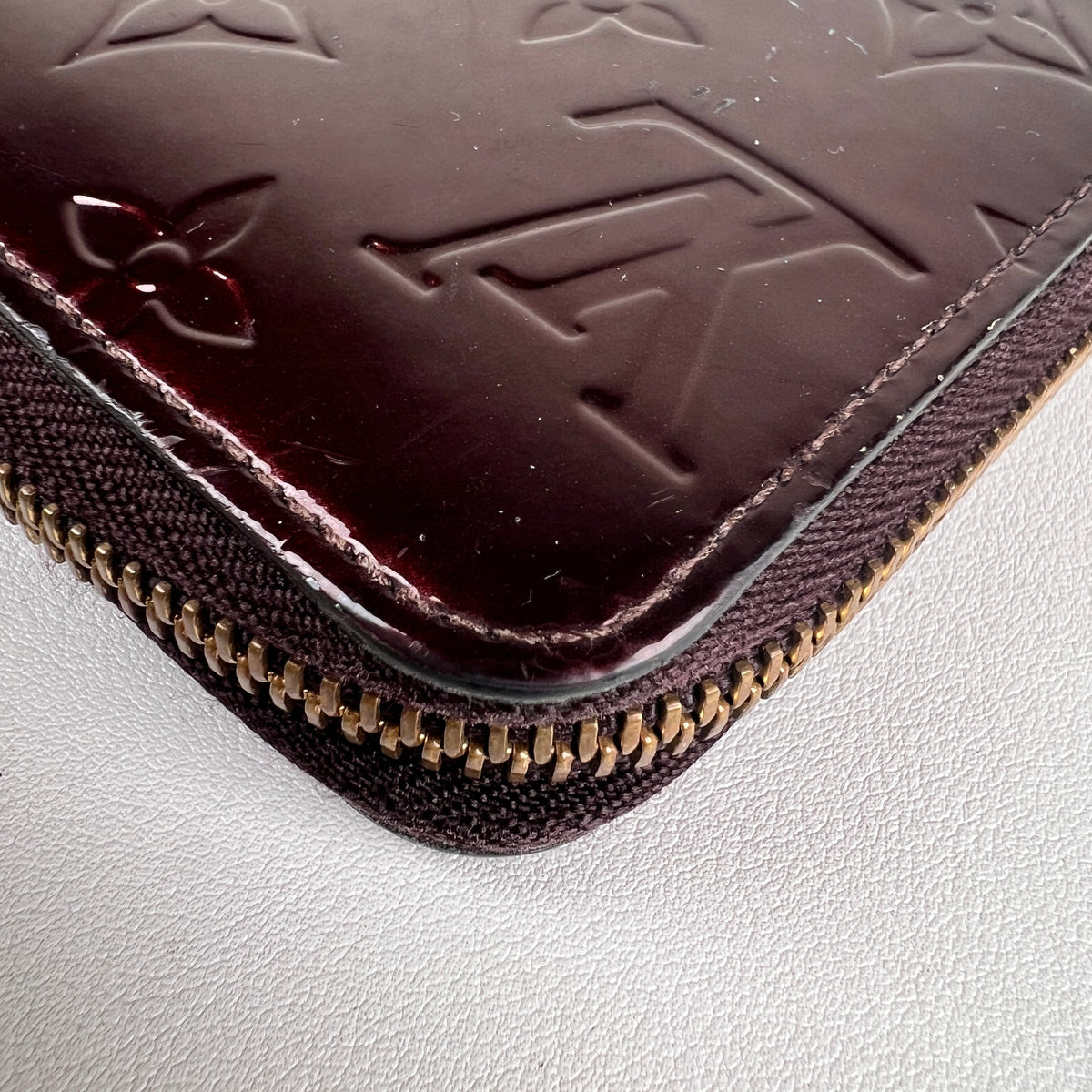 Louis Vuitton Bordeaux Wallets A-18953