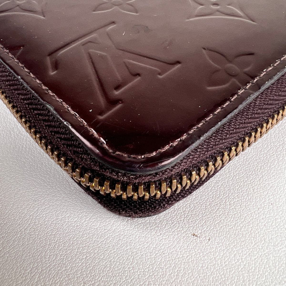Louis Vuitton Bordeaux Wallets A-18953