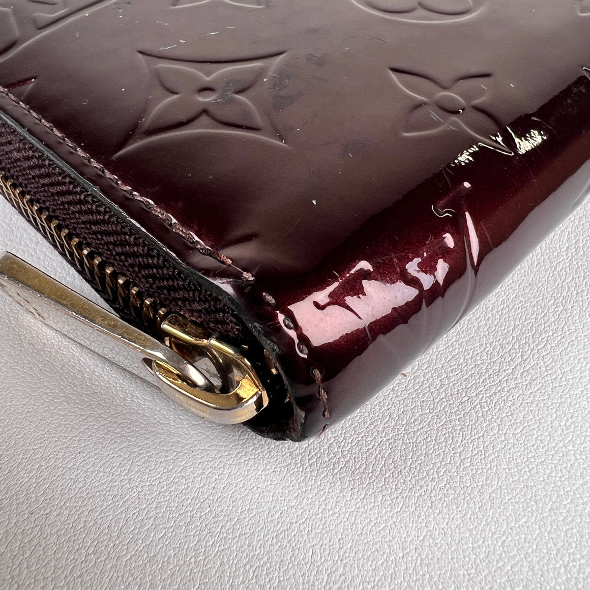 Louis Vuitton Bordeaux Wallets A-18953