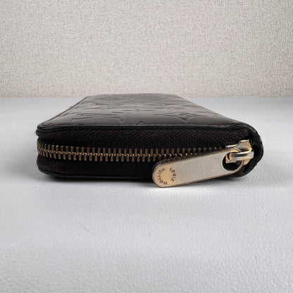 Louis Vuitton Bordeaux Wallets A-18953
