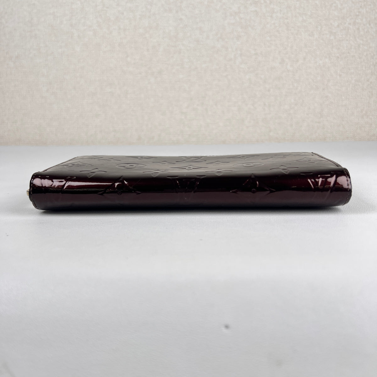 Louis Vuitton Bordeaux Wallets A-18953