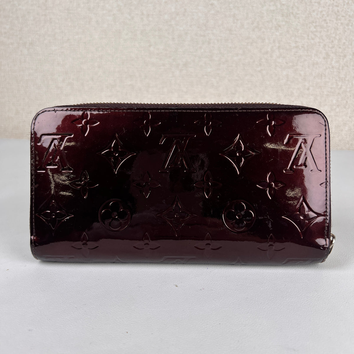 Louis Vuitton Bordeaux Wallets A-18953