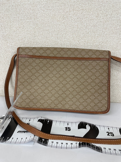 Celine Brown Shoulder Bags A-18958