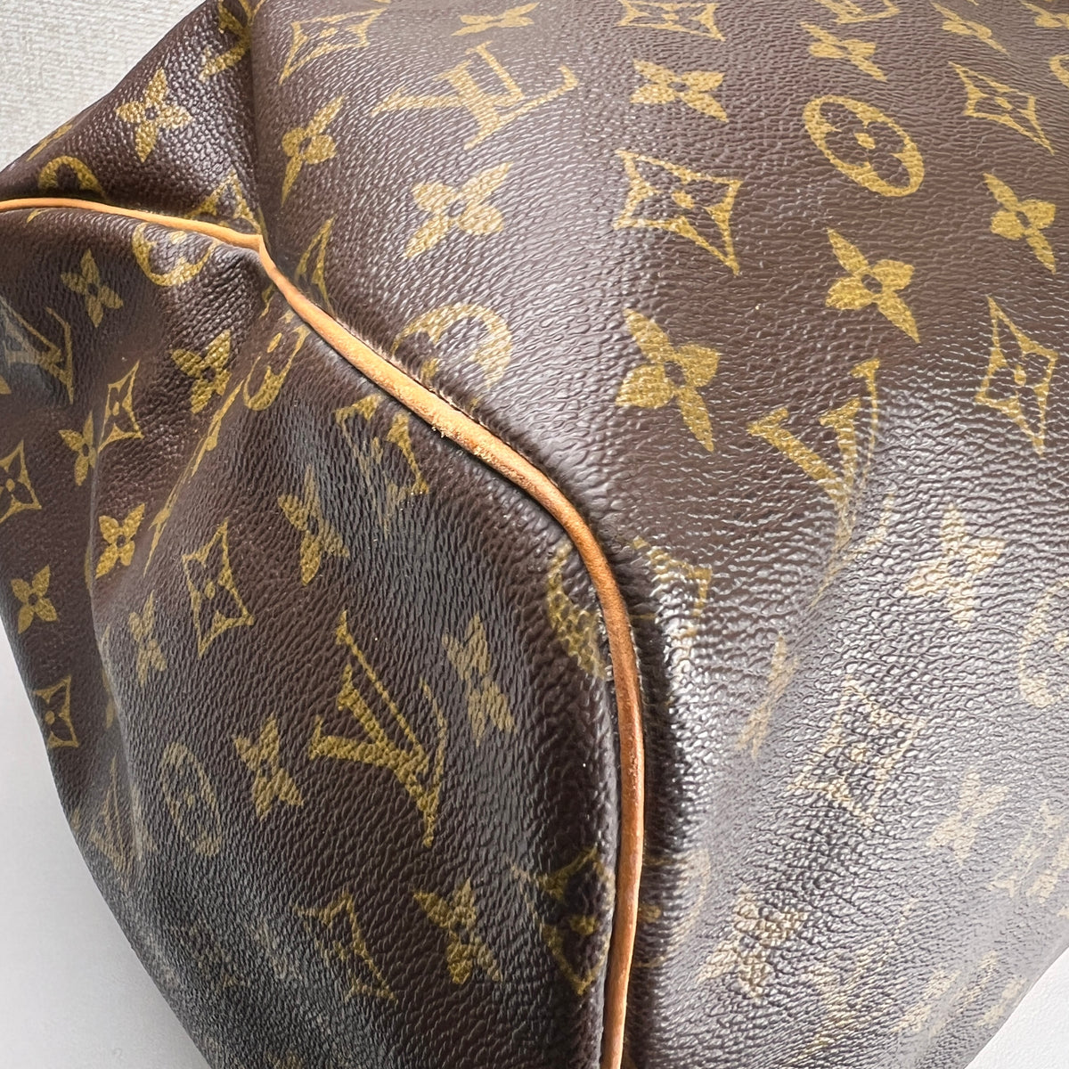 Louis Vuitton Brown Travel Bags A-18960